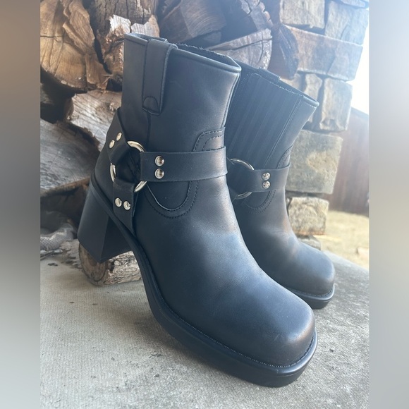 Jeffrey Campbell Operator harness Black Leather Ankle Boots Sz-9.   N - Picture 9 of 15